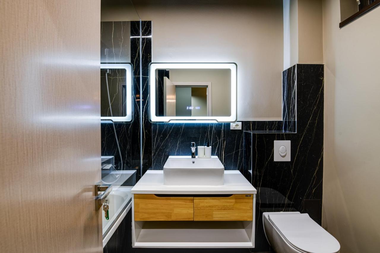Arthomes Apartments Timisoara Ngoại thất bức ảnh